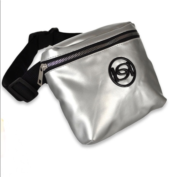 BEBE Fanny Pack - Picture 3 of 3